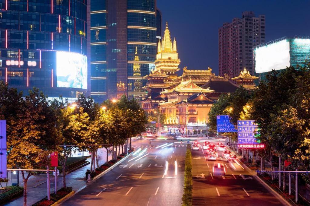 Home Inns Plus Shanghai Xujiahui Branch Buitenkant foto